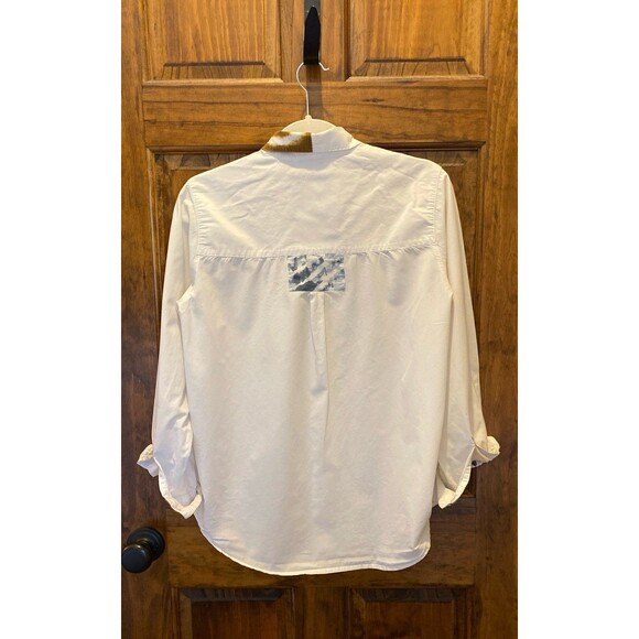 Chico’s Button Down Blouse Size 1 USA Sz Medium Cream with Animal Print Accents - Picture 7 of 12